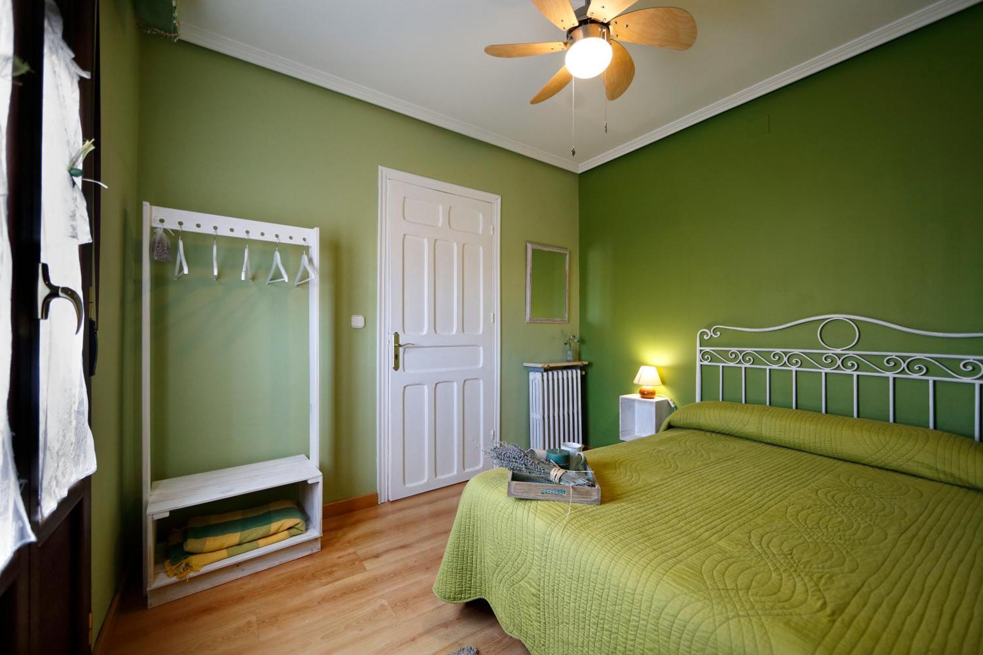 Alojamiento Rural Pueblo De La Ribera Penafiel Room photo